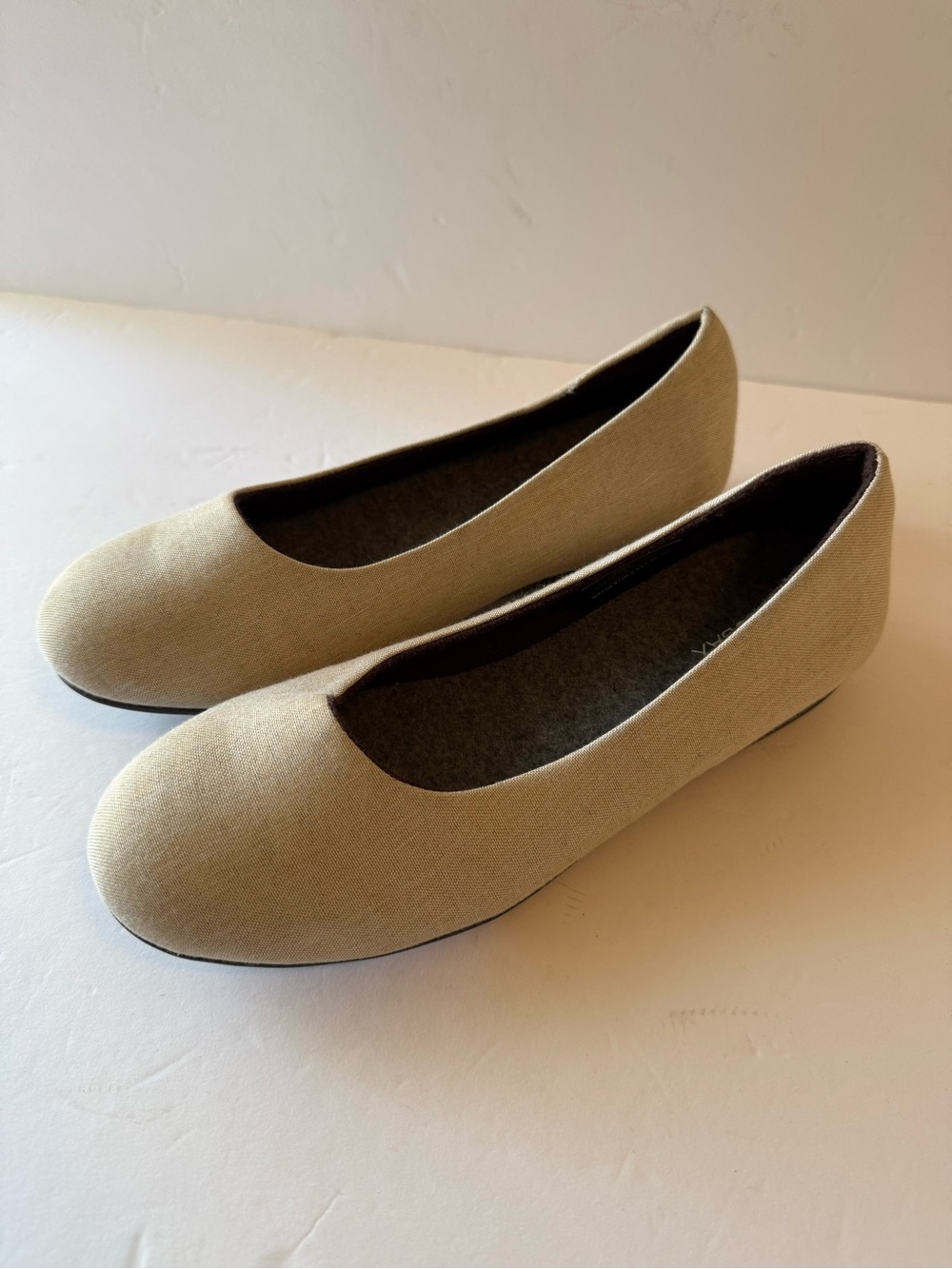 Baubax Dressy Canvas Ballet Flats in Light Beige Size 9